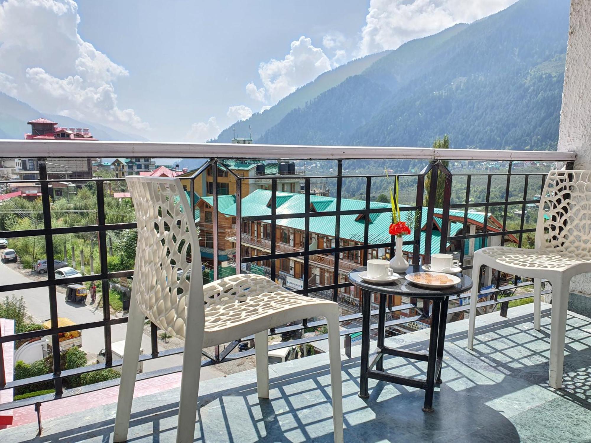 De Vivendi Resorts With 35000 Sqft Open Lawn With Bbq Manāli Extérieur photo